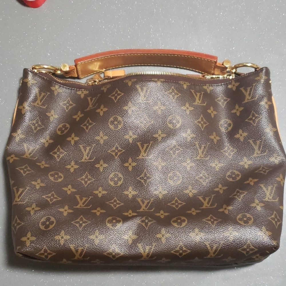 Authentic Louis Vuitton Purse